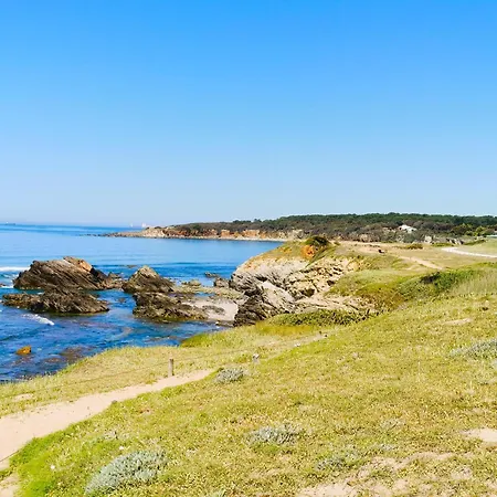 Le Petit Valparaiso Au Pied Du Chenal Les Sables-dʼOlonne
